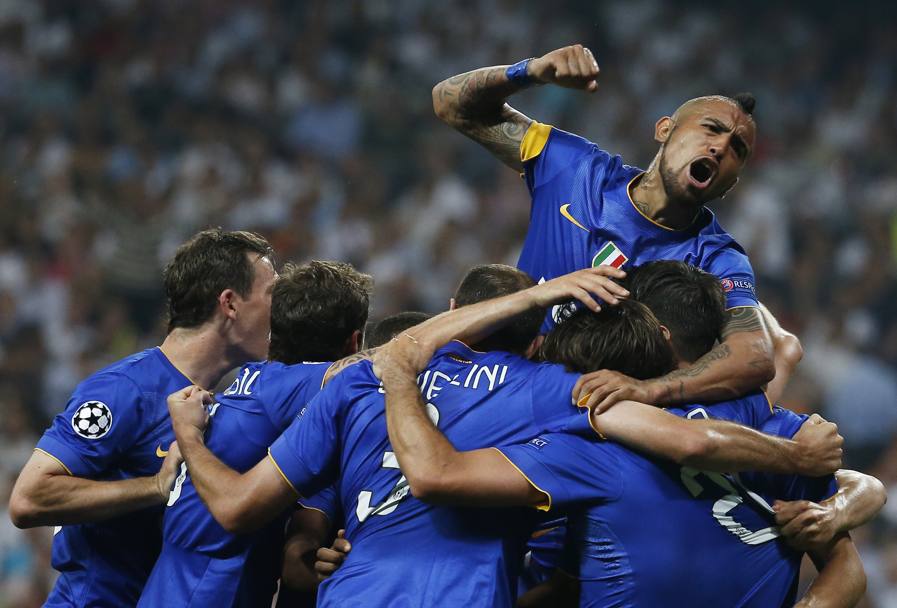 Real Madrid-Juve 1-1: l&#39;esultanza di Arturo Vidal dopo il gol di Morata, bianconeri in finale. Reuters